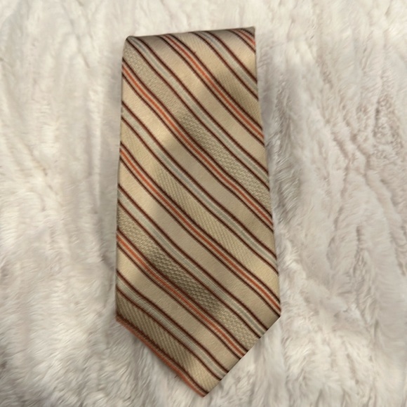 $3.00 - 15 TIES Stafford , Croft & Barrow ,apt9 , J,Ferrar ,Jones NY ect. - Picture 8 of 15